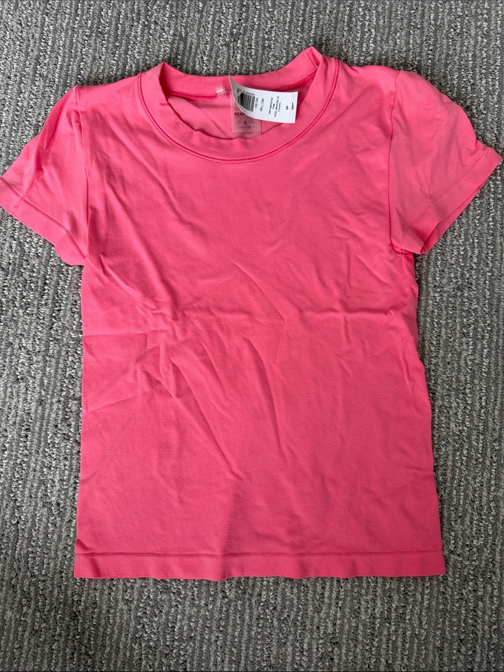 Aritzia Short Sleeve Tee in Bright Pink
